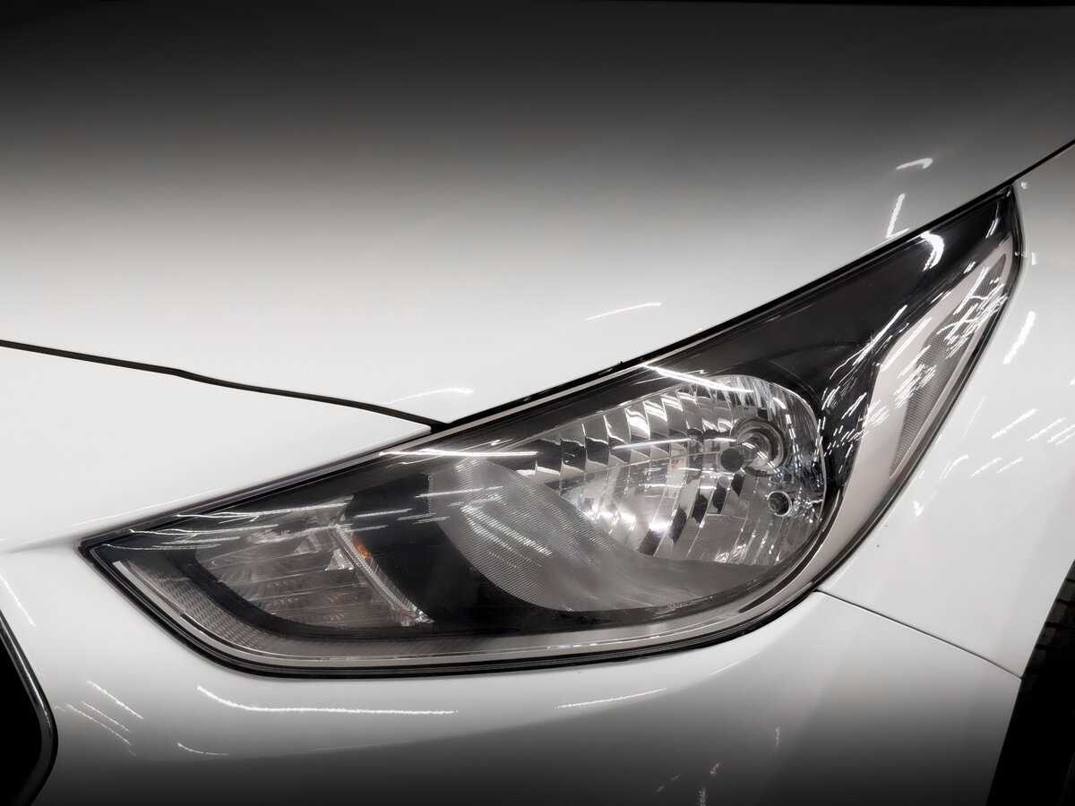 Купить Hyundai Solaris, 2017, 86 342 км, фото №17