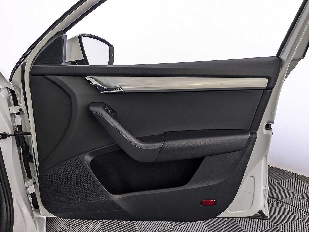 Купить Skoda Octavia, 2019, 108 838 км, фото №24