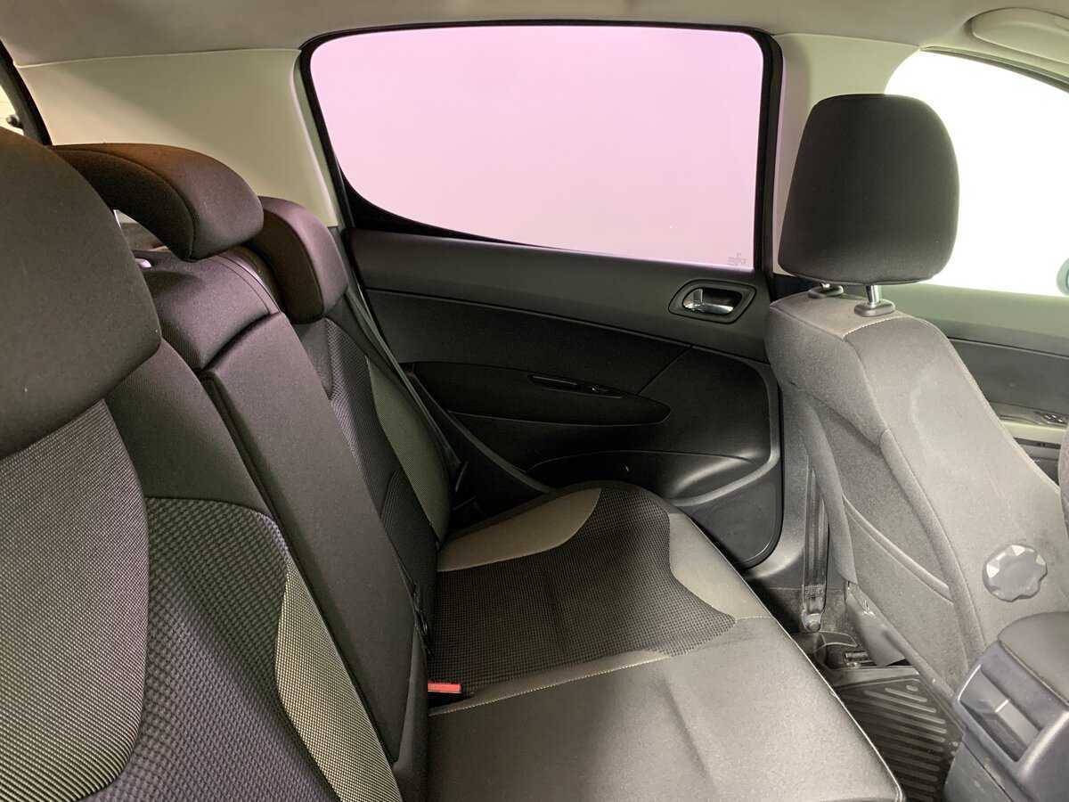 Купить Peugeot 308, 2012, 152 975 км, фото №18