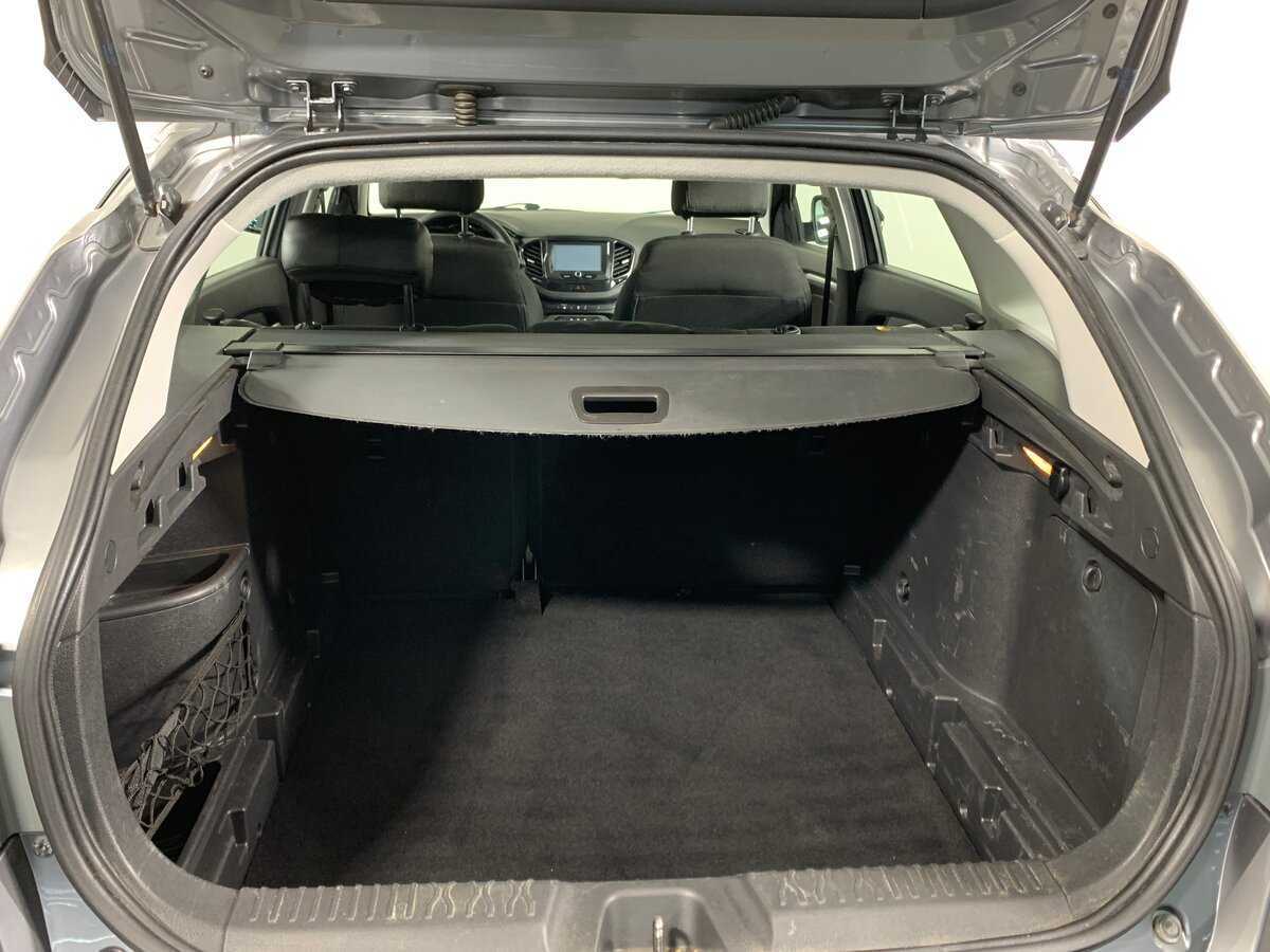 Купить Lada (ВАЗ) Vesta SW, 2019, 160 004 км, фото №20