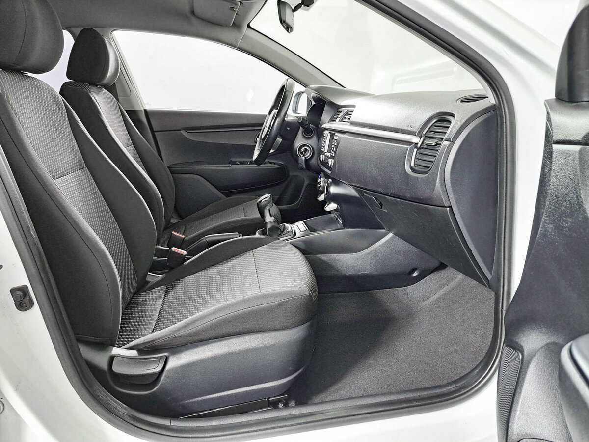 Купить Kia Rio, 2018, 124 511 км, фото №11