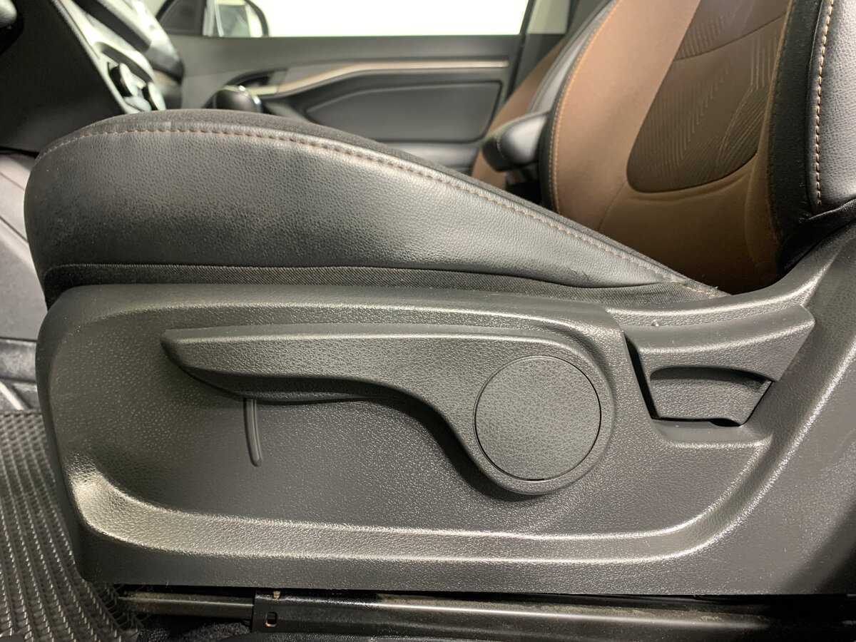 Купить Lada (ВАЗ) Vesta SW, 2019, 78 397 км, фото №17