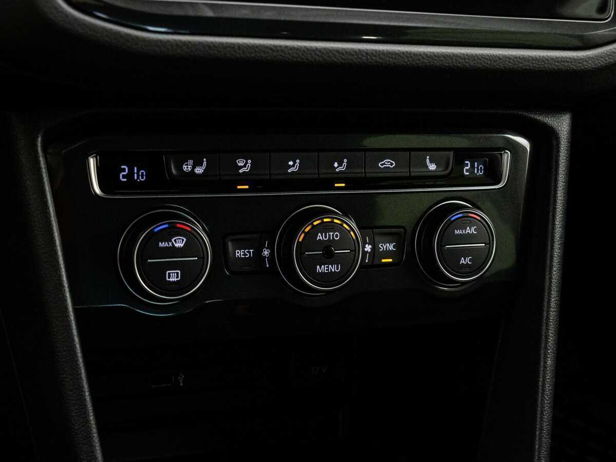 Купить Volkswagen Tiguan, 2017, 61 100 км, фото №13