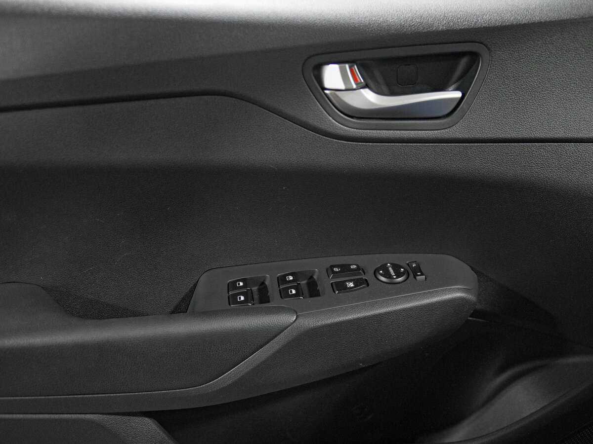 Купить Hyundai Solaris, 2021, 45 059 км, фото №11