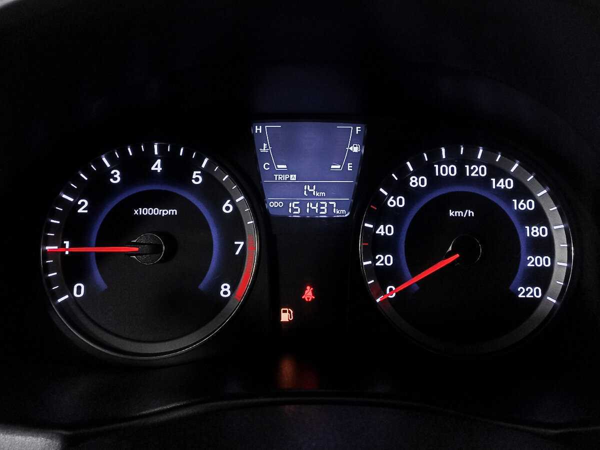 Купить Hyundai Solaris, 2014, 151 383 км, фото №10