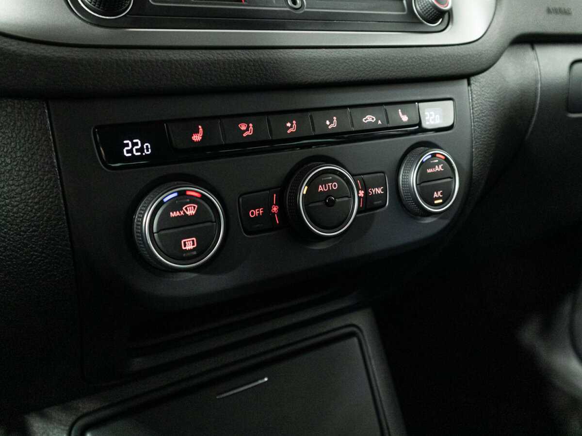 Купить Volkswagen Tiguan, 2015, 53 777 км, фото №15