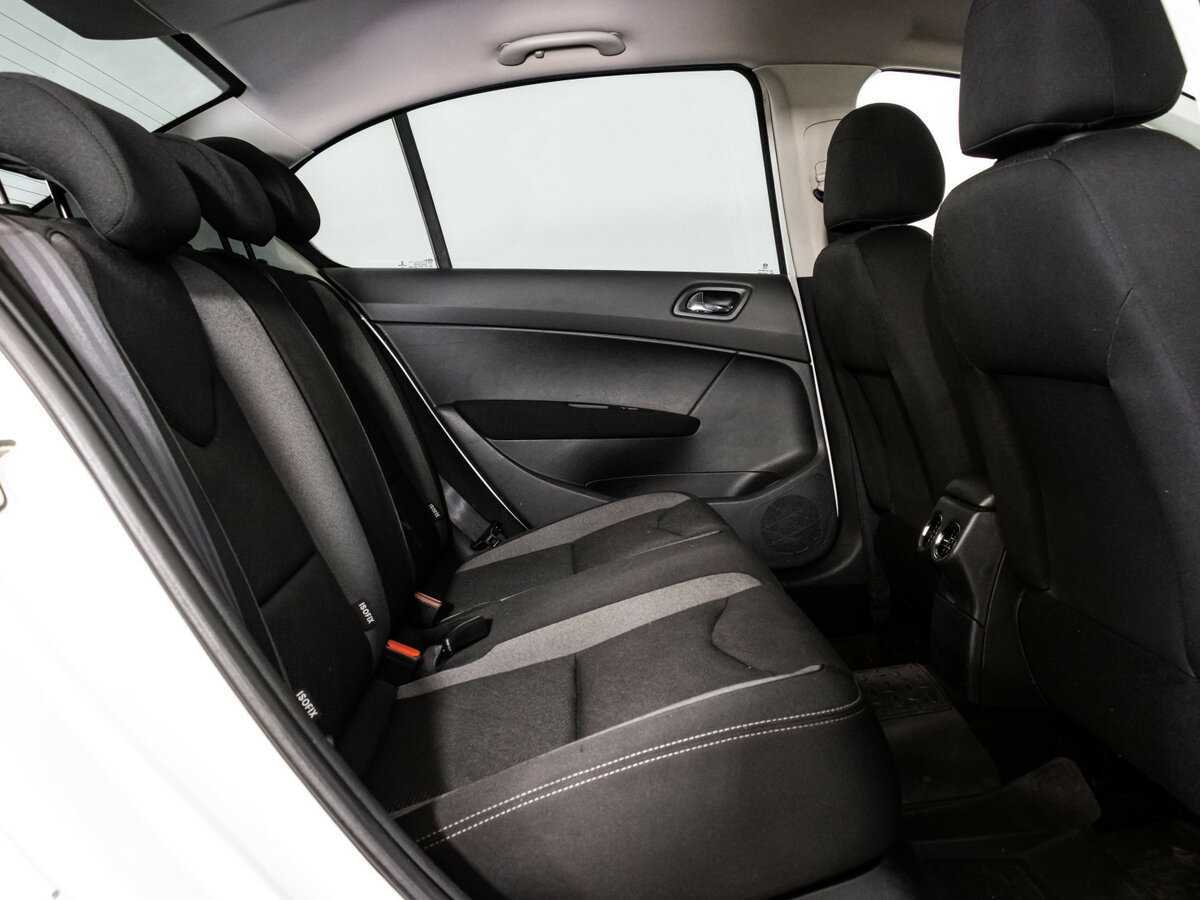 Купить Peugeot 408, 2016, 119 857 км, фото №12