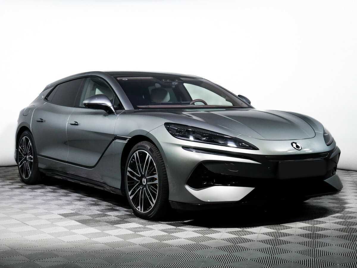 Denza Z9