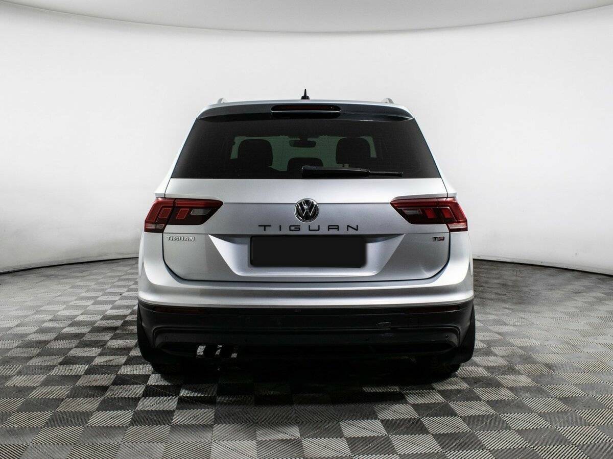 Купить Volkswagen Tiguan, 2017, 111 458 км, фото №5