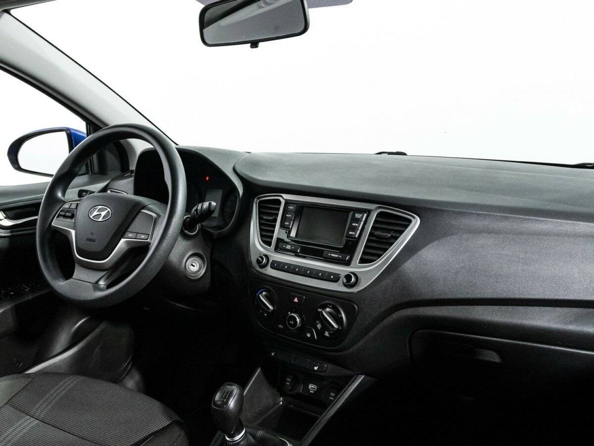Купить Hyundai Solaris, 2019, 132 097 км, фото №9