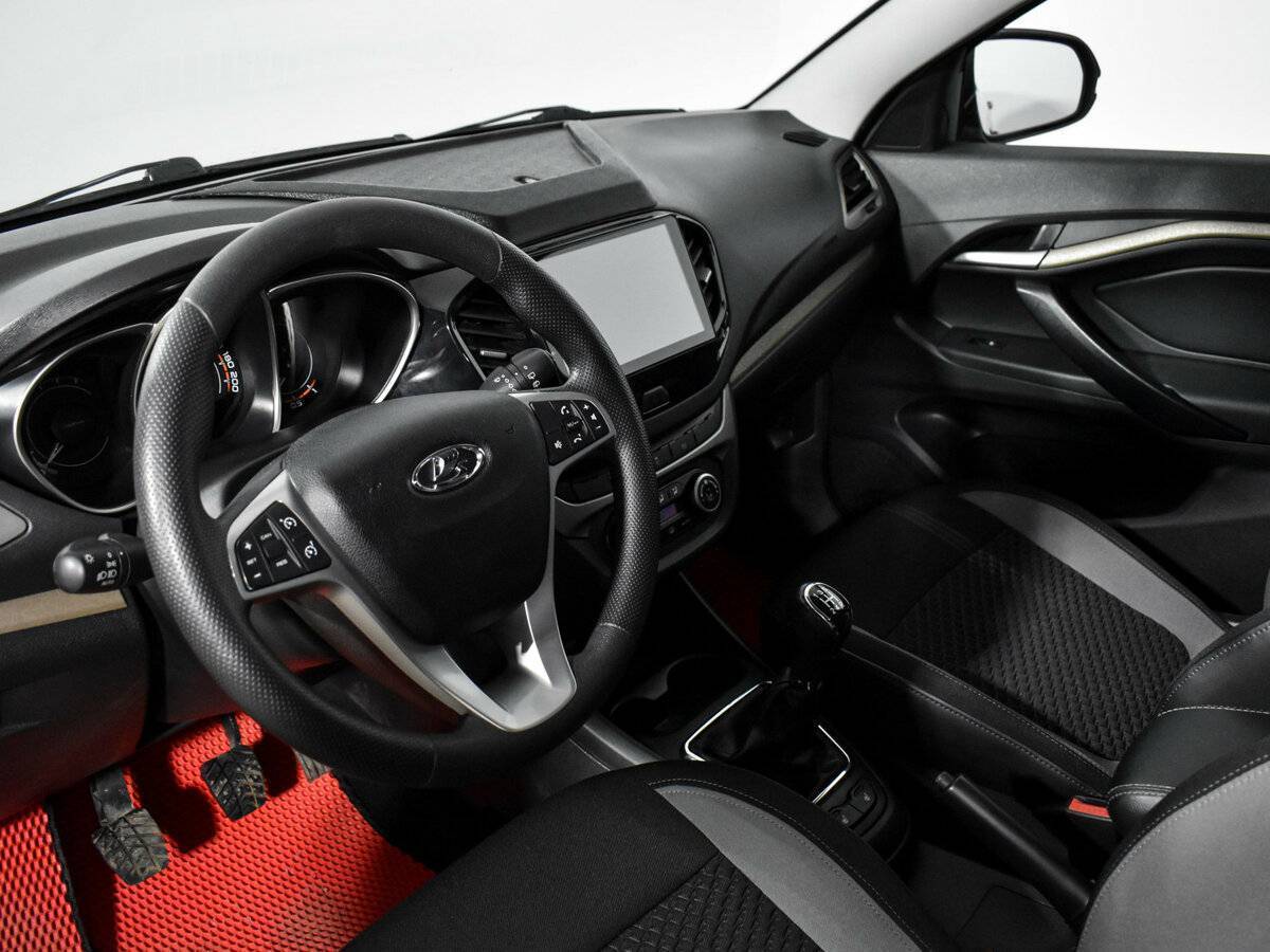 Купить Lada (ВАЗ) Vesta SW, 2018, 106 395 км, фото №8