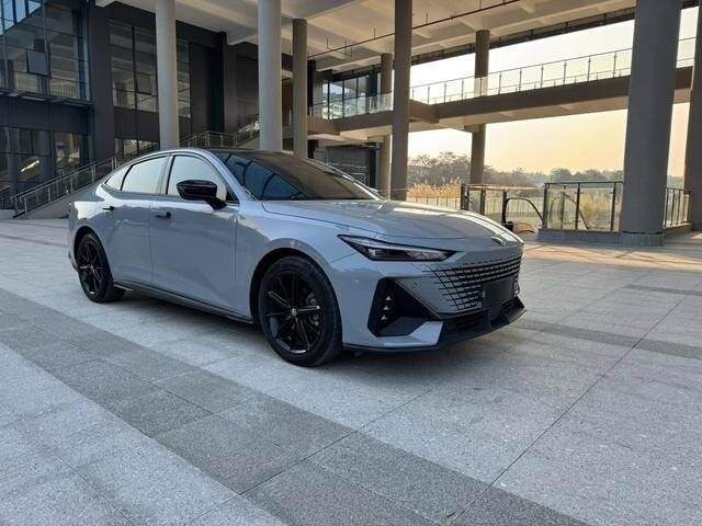 Changan UNI-V