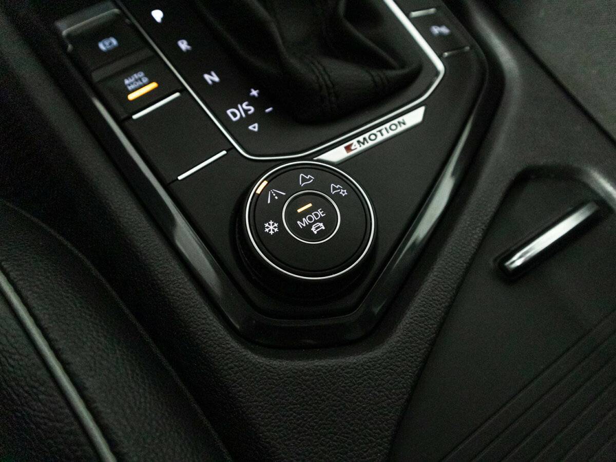 Купить Volkswagen Tiguan, 2019, 139 405 км, фото №21