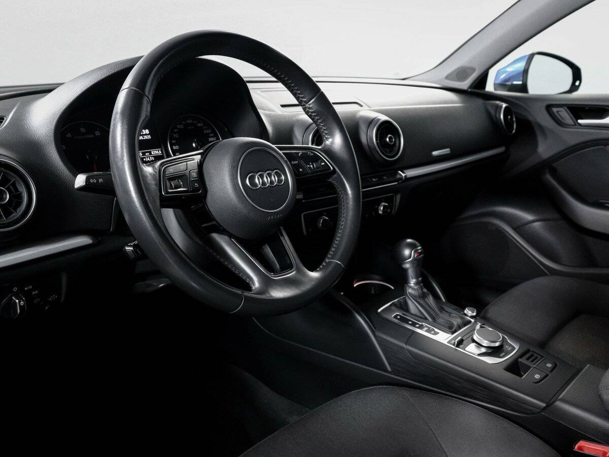 Купить Audi A3, 2018, 88 600 км, фото №14