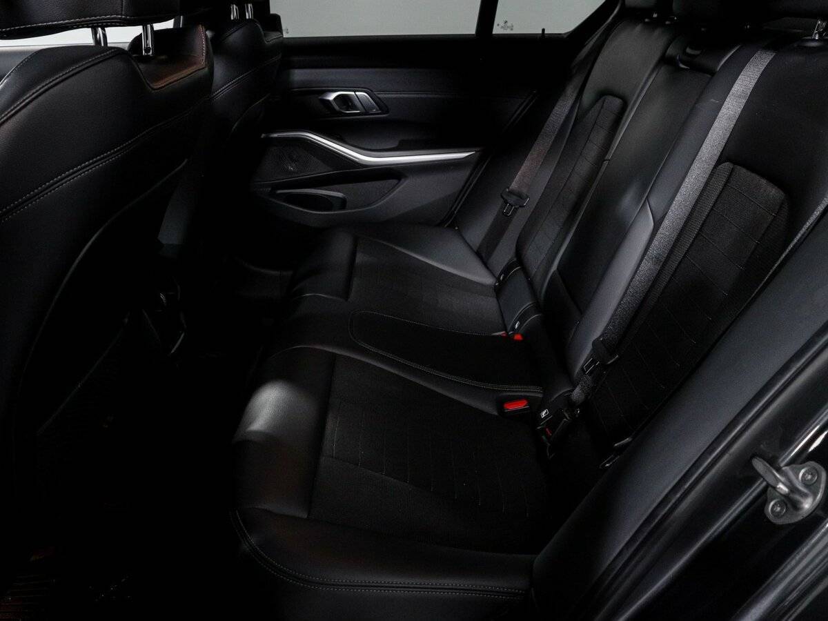 Купить BMW 3 серии 318d, 2019, 140 000 км, фото №10