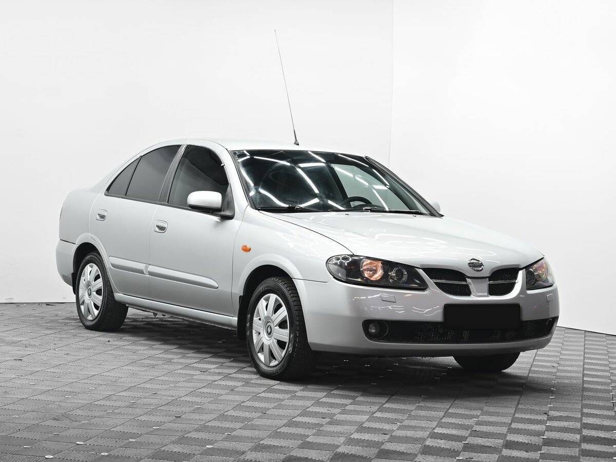 Nissan Almera