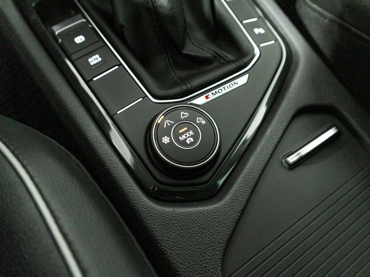 Купить Volkswagen Tiguan, 2021, 60 035 км, фото №21