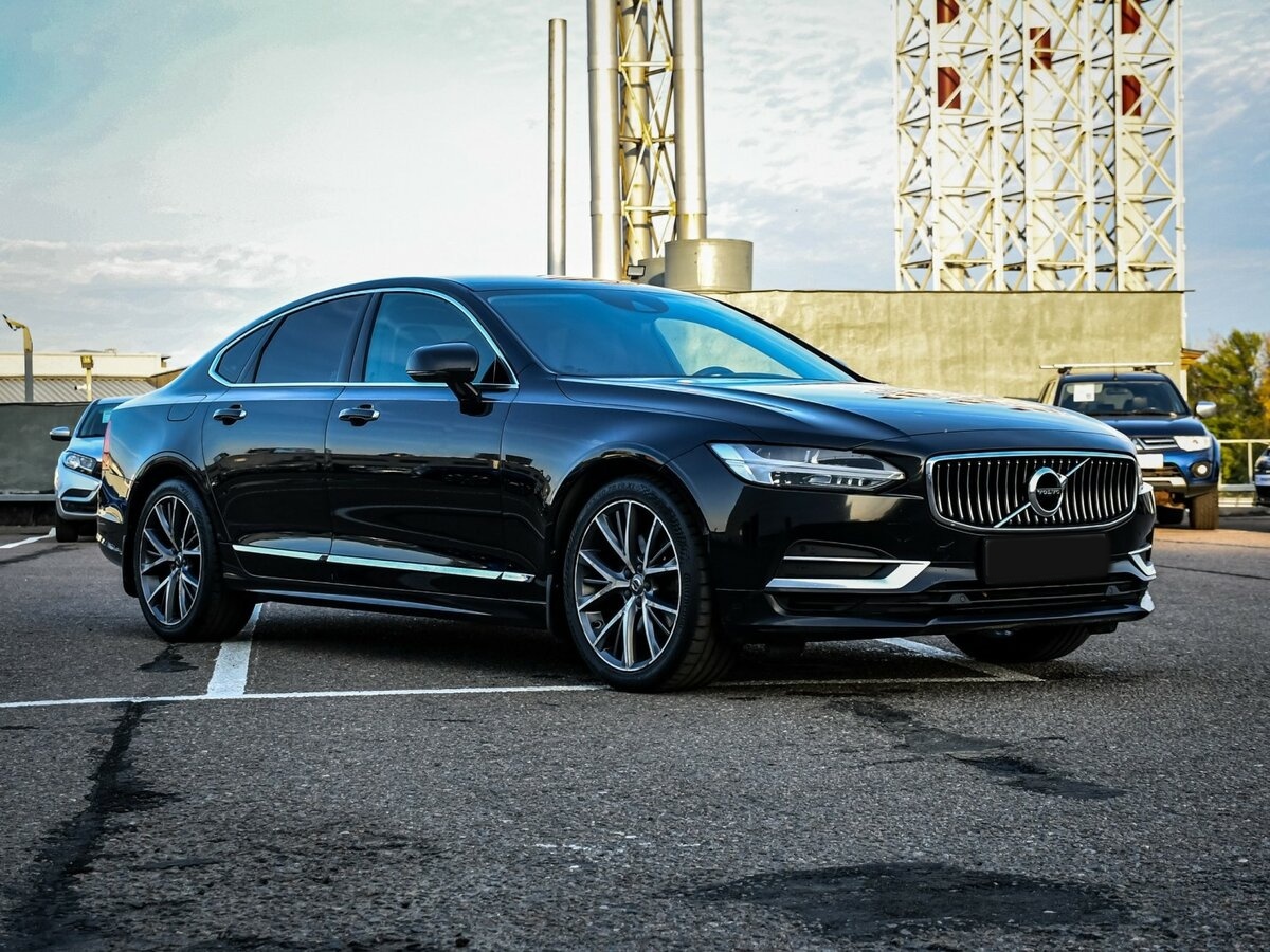 Volvo S90