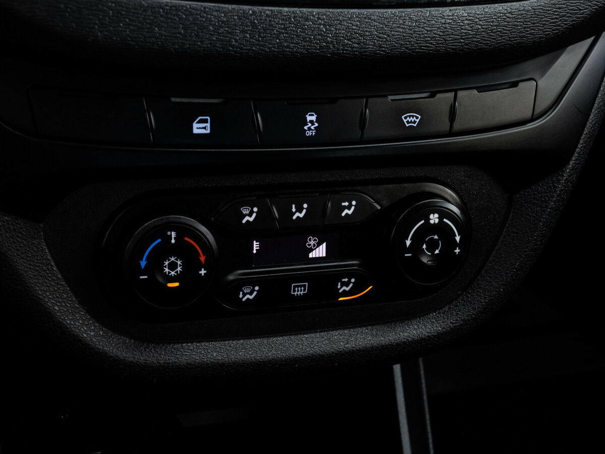 Купить Lada (ВАЗ) Vesta I, 2018, 161 598 км, фото №11