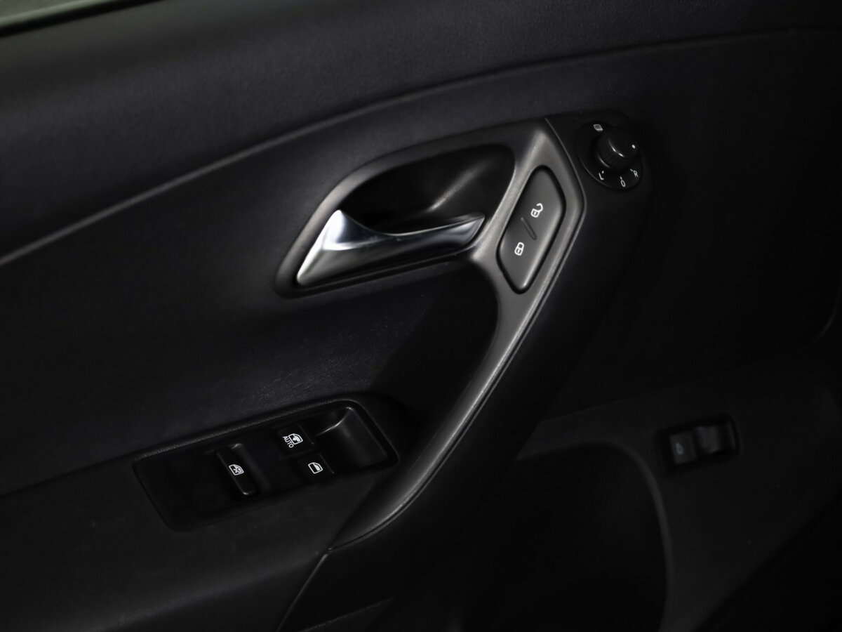 Купить Volkswagen Polo V, 2013, 191 577 км, фото №10