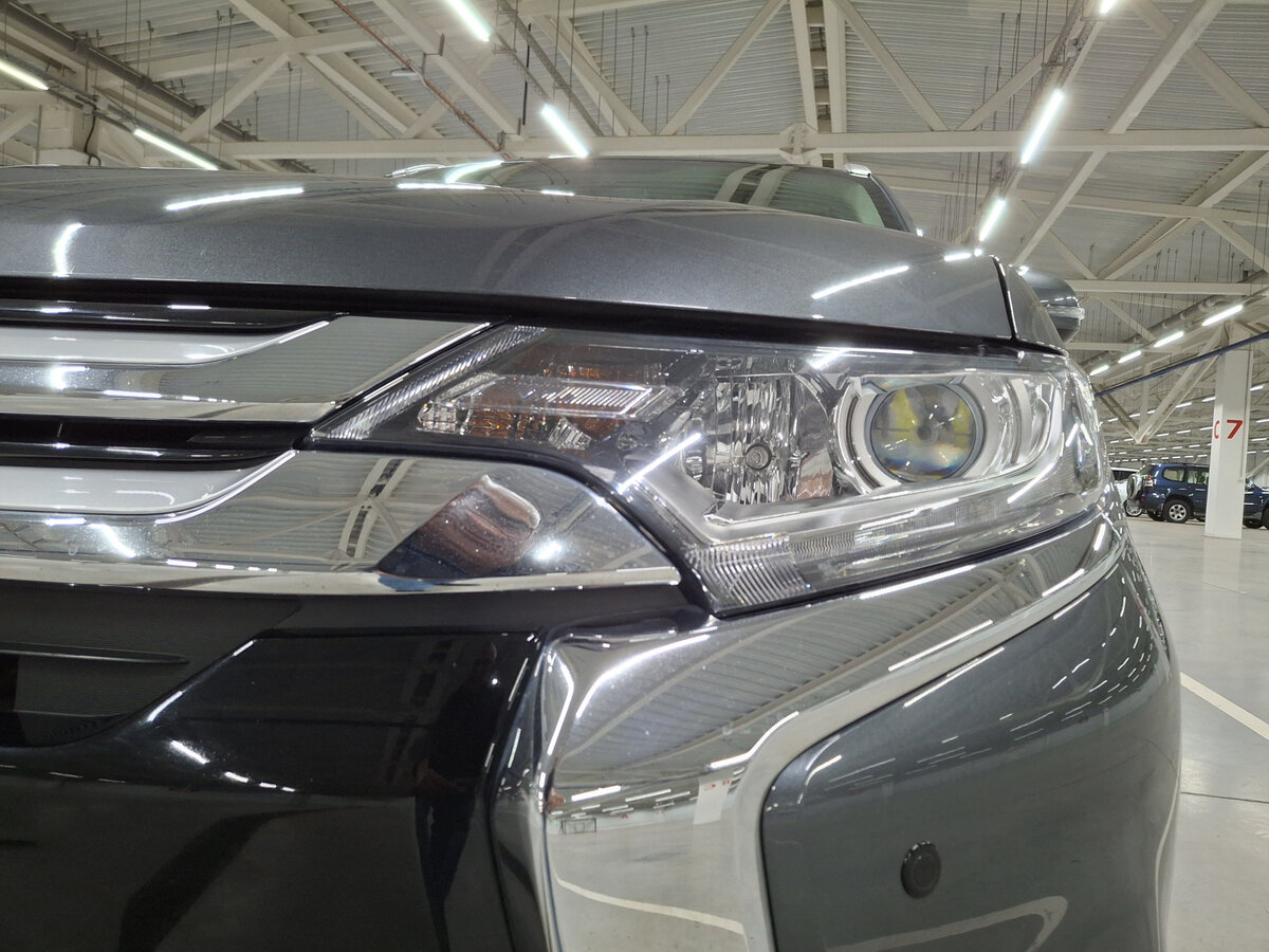 Купить Mitsubishi Outlander III Рестайлинг 2, 2016, 77 853 км, фото №16