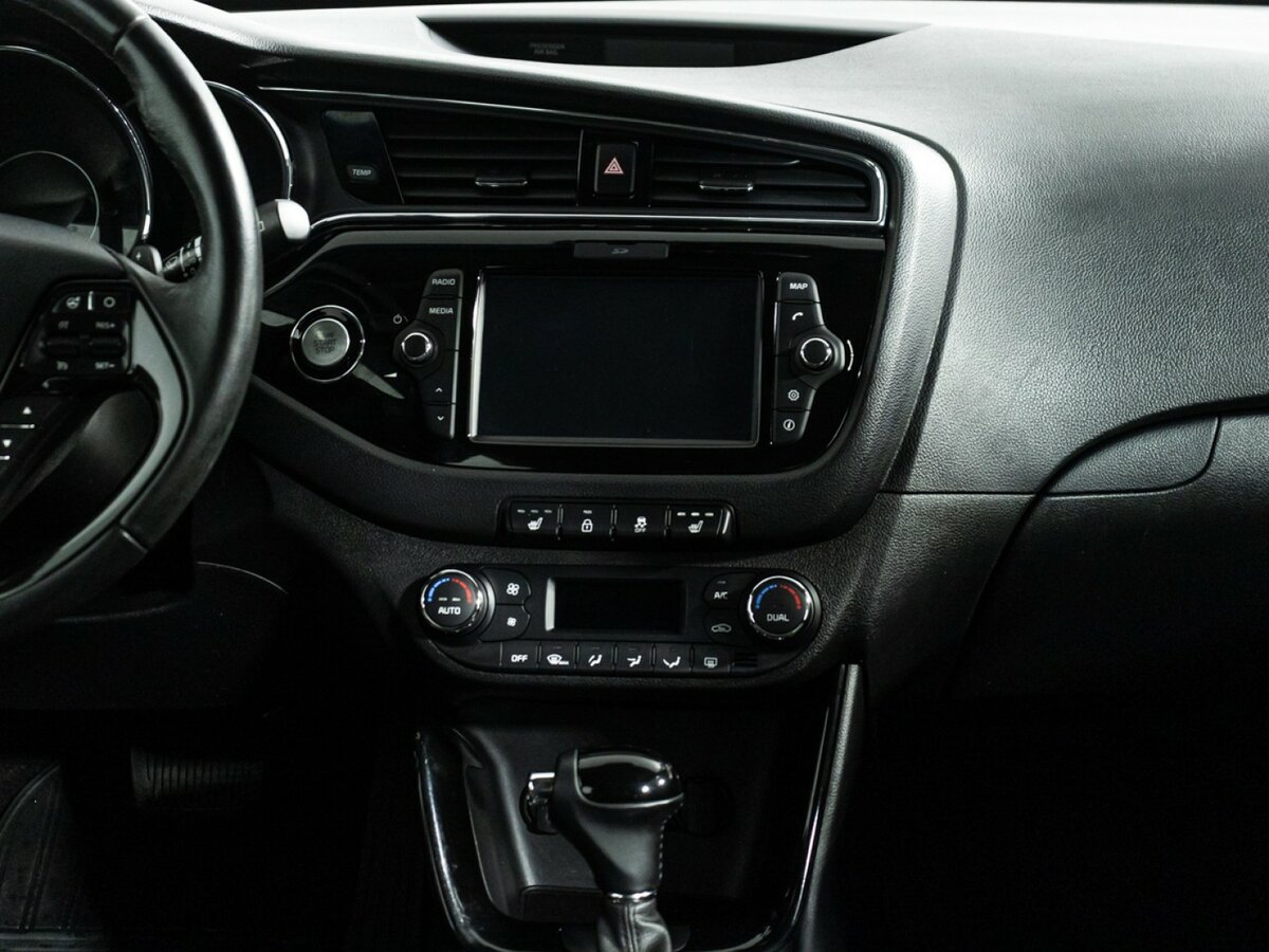 Купить Kia Ceed II Рестайлинг, 2018, 131 941 км, фото №14