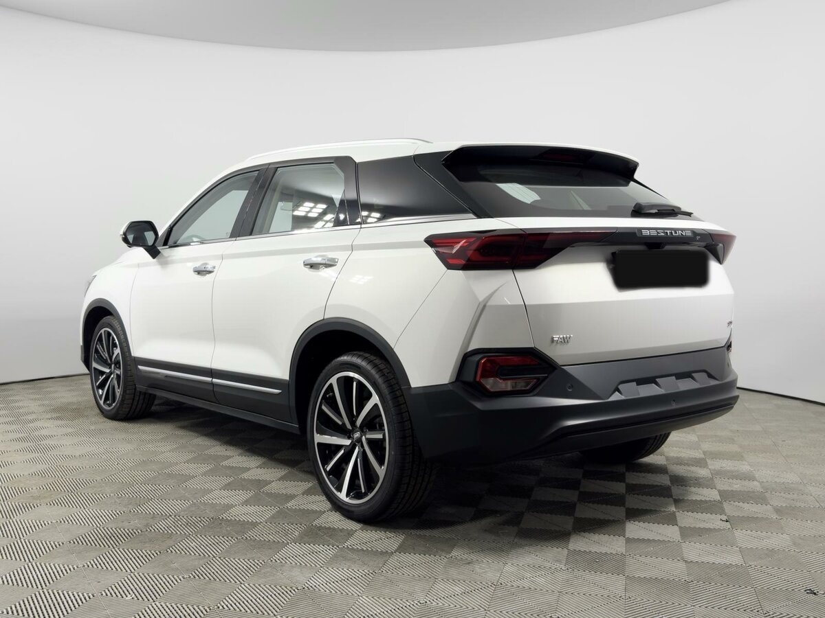 FAW Bestune T77