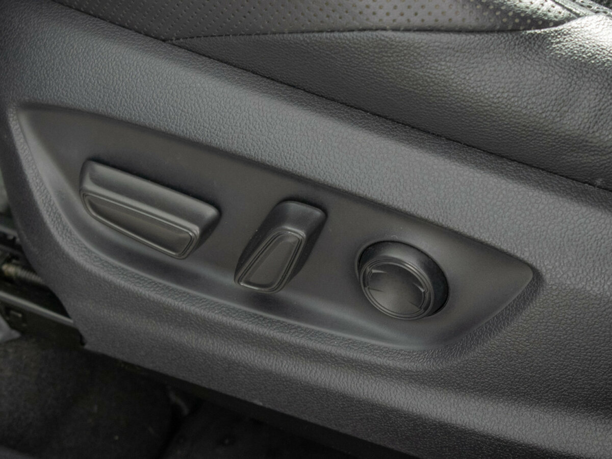 Купить Toyota C-HR I Рестайлинг, 2020, 49 030 км, фото №18