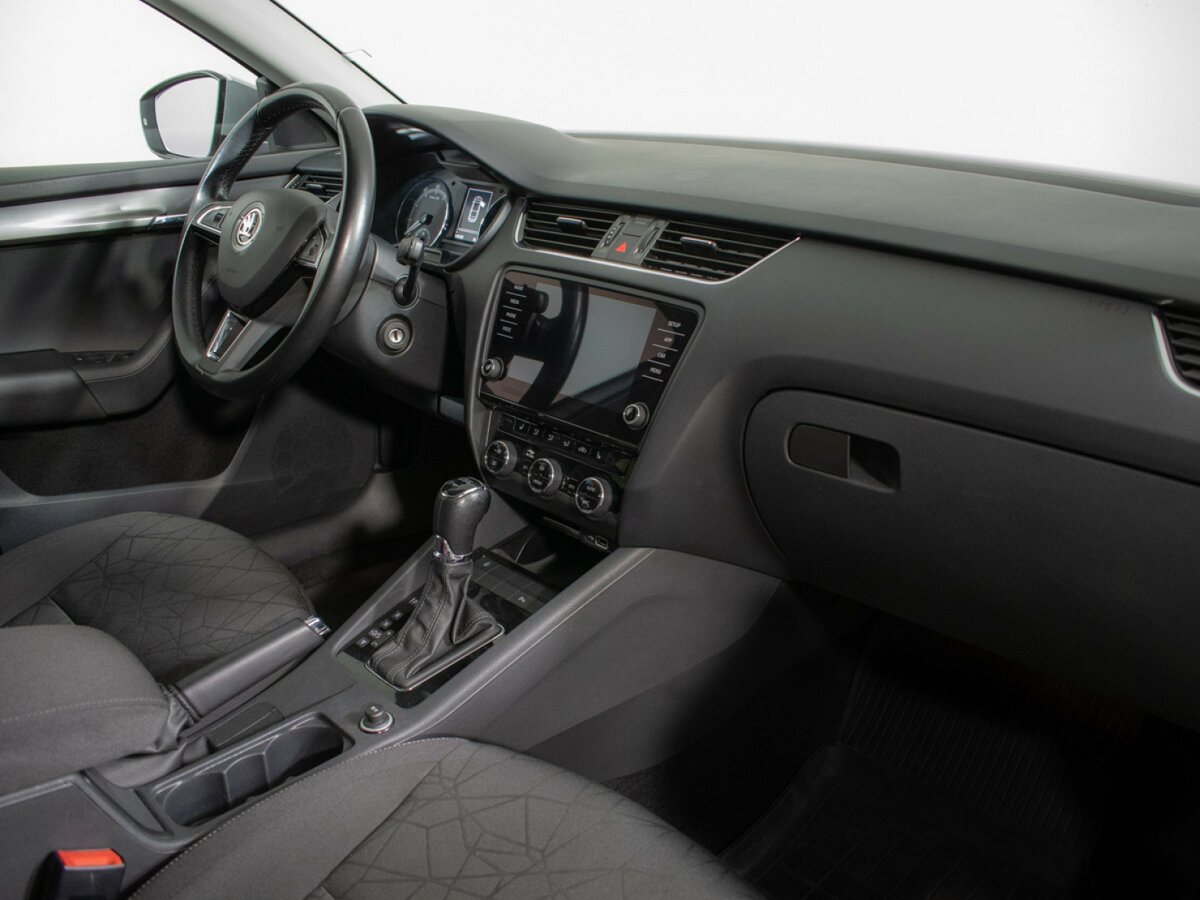 Купить Skoda Octavia III (A7) Рестайлинг, 2018, 109 201 км, фото №9