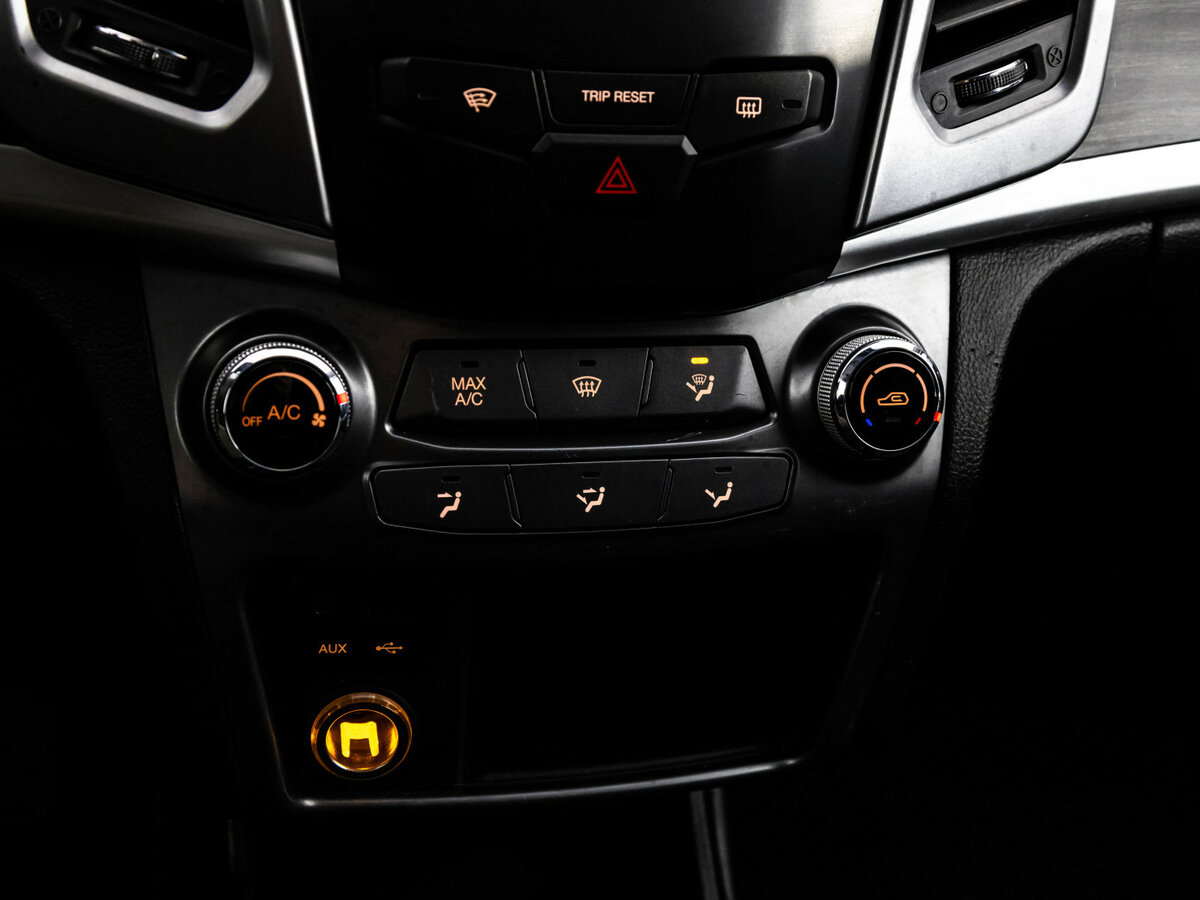 Купить SsangYong Actyon II Рестайлинг, 2014, 129 000 км, фото №11