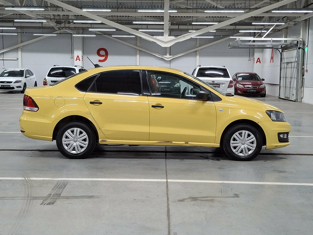 Купить Volkswagen Polo V Рестайлинг, 2017, 100 125 км, фото №4