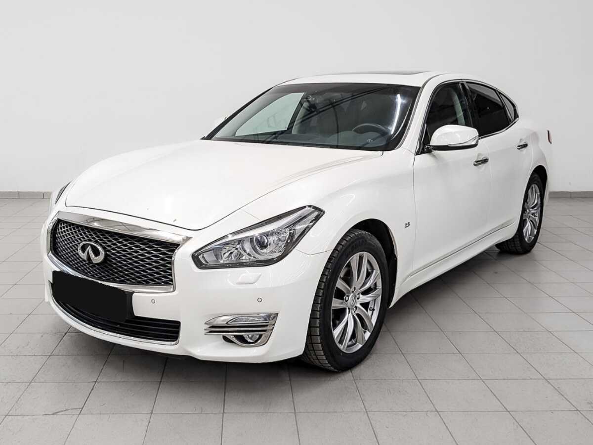 Infiniti Q70