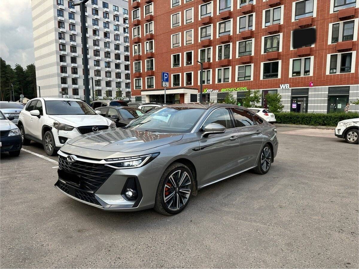 Chery Arrizo 8
